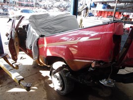 1984 TOYOTA TRUCK DLX RED EXTD CAB 2.4L MT 2WD Z18423